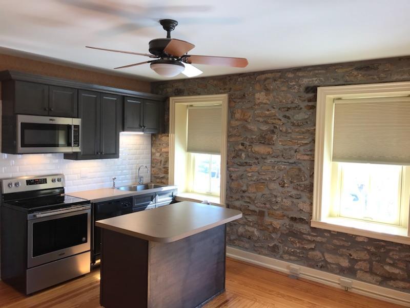 165 E Main St, Unit 3 in Macungie, PA - Building Photo