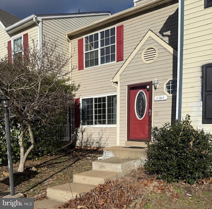 11164 Hamlet Ct in Fredericksburg, VA - Building Photo