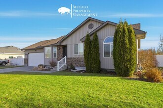 5587 Treyden Dr in Idaho Falls, ID - Building Photo - Building Photo