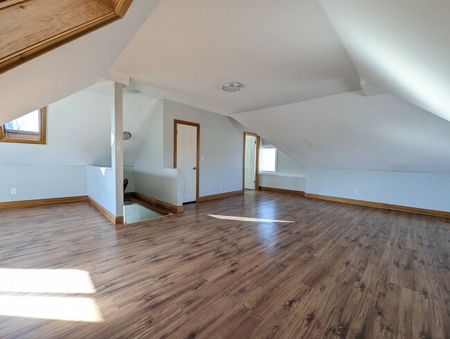 property at 159 Victoria St N