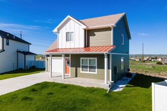 2310 Expedition Ct in Great Falls, MT - Building Photo - Building Photo