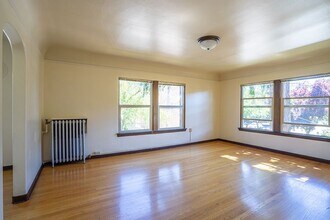 Fairhome in Seattle, WA - Building Photo - Interior Photo