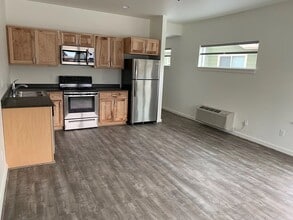 877-879 S Cottonwood Rd in Bozeman, MT - Building Photo - Building Photo