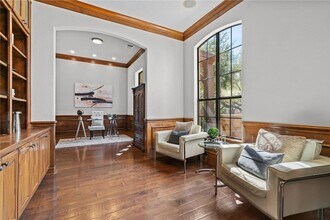 1905 Holiday Hills Cove, Unit 4-301 in Austin, TX - Building Photo - Building Photo