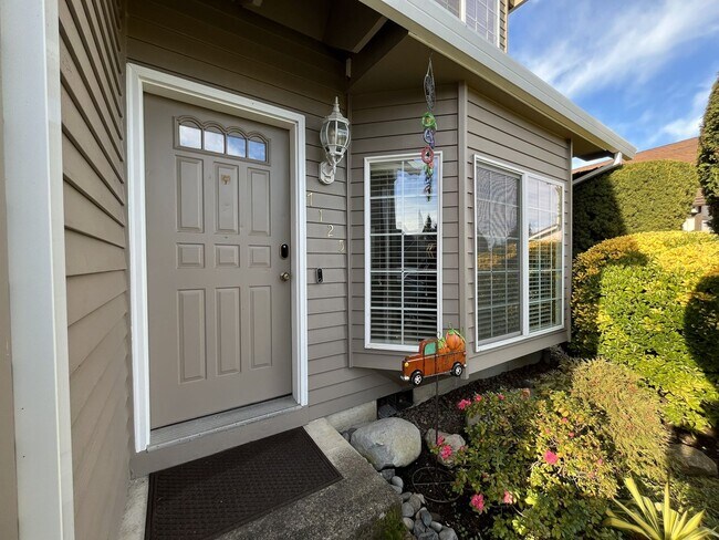 7125 SW 175th Ave in Aloha, OR - Building Photo - Building Photo