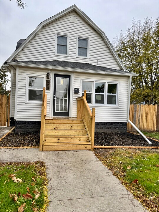 620 Kirkwood Ave in Waterloo, IA - Building Photo