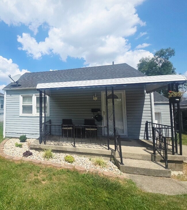 property at 4337 Woodcliffe Ave