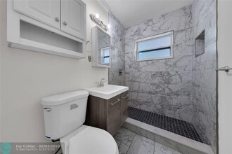 235 NE 24th Ave in Pompano Beach, FL - Building Photo - Building Photo
