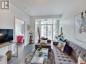 2108-2175 LIBERTY St in Toronto, ON - Building Photo - Building Photo