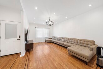 10 Apollo St in Jersey City, NJ - Building Photo - Building Photo