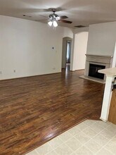 2102 Wagon Wheel Trail in Corinth, TX - Foto de edificio - Building Photo