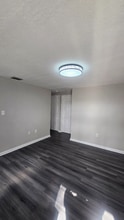 101 S Forest St in Plant City, FL - Foto de edificio - Building Photo