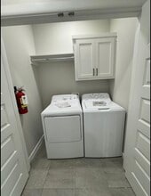 3524 S Dominique Dr, Unit 3 in Pharr, TX - Foto de edificio - Building Photo