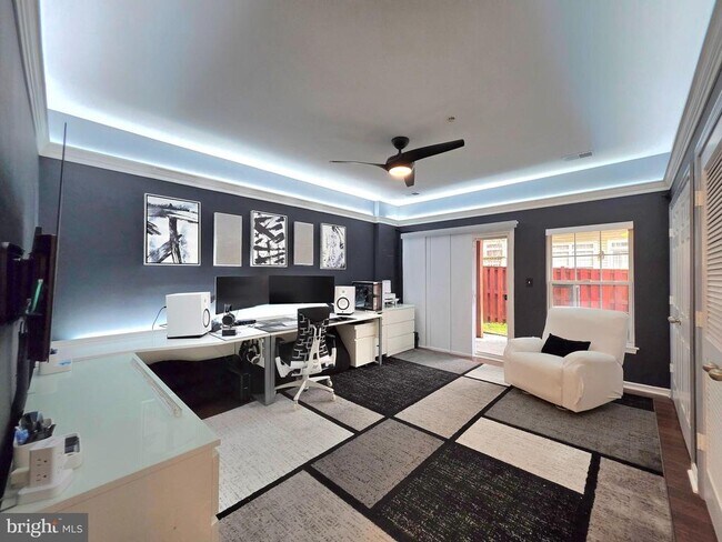 5300 Arapaho Ln in Alexandria, VA - Building Photo - Building Photo