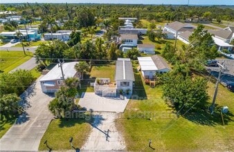 5667 Pine Island Rd NW in Bokeelia, FL - Building Photo - Building Photo