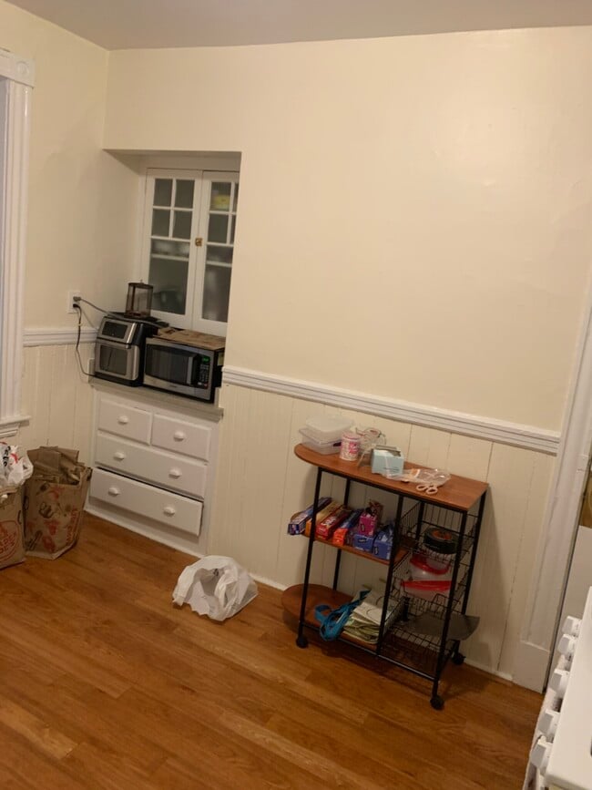 885 Massachusetts Ave in Cambridge, MA - Foto de edificio - Building Photo