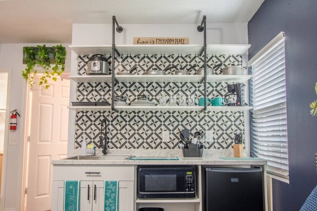 2014 Newman St in Orlando, FL - Building Photo - Building Photo