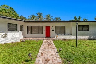 6275 SW 123rd Terrace in Miami, FL - Building Photo