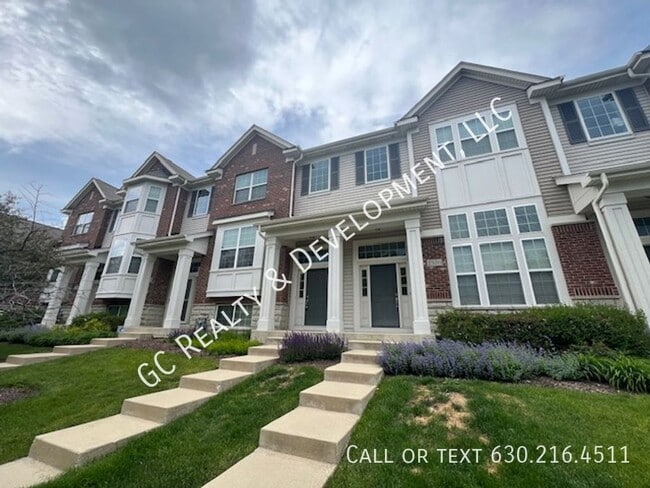 property at 2522 Dunraven Ave