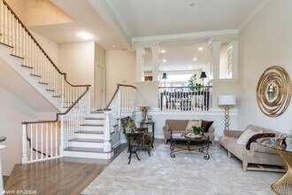 2016 Valor Ct in Glenview, IL - Building Photo - Building Photo