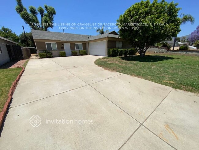 property at 321 S Gaffney Ave