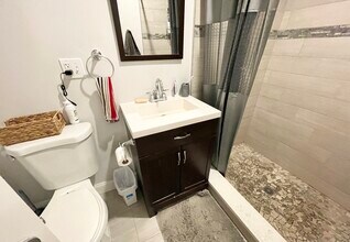 800 Parker St, Unit 1 in Boston, MA - Building Photo - Building Photo