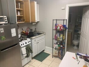 875 Beacon St, Unit 43 in Boston, MA - Building Photo - Building Photo