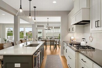 9769 Iron Horse Rd in Woodbury, MN - Building Photo - Building Photo