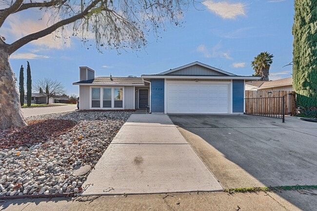 7936 Sunrise Greens Dr in Sacramento, CA - Building Photo - Building Photo