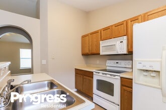 17031 Ongar Ct in Land O Lakes, FL - Building Photo - Building Photo