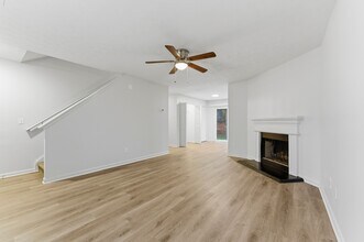 4814 Bob White Run in Stonecrest, GA - Building Photo - Building Photo