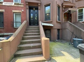 678 Degraw St in Brooklyn, NY - Building Photo