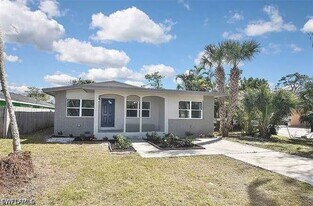 5457 Ninth Ave in Ft. Myers, FL - Building Photo