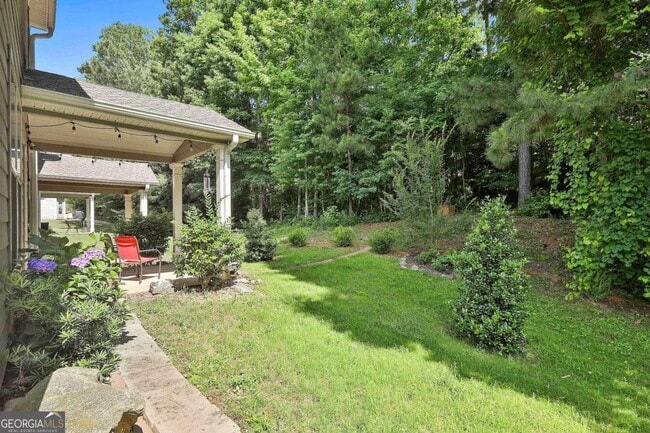 240 Stillwood Dr in Newnan, GA - Building Photo - Building Photo