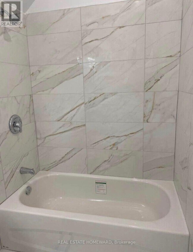 1226 Leslie Dr in Innisfil, ON - Building Photo - Building Photo