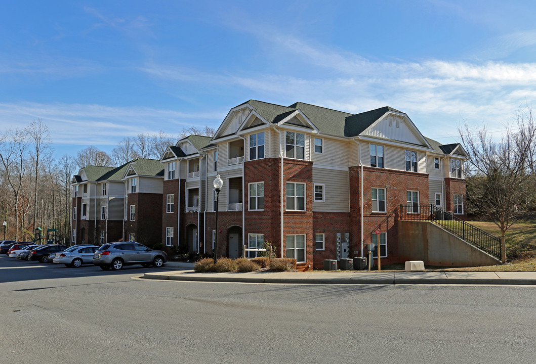 Evergreen Landing in Gastonia, NC - Building Photo