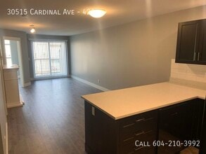 30515 Cardinal Ave in Abbotsford, BC - Building Photo - Building Photo