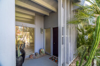 70418 Tamarisk Ln in Rancho Mirage, CA - Foto de edificio - Building Photo