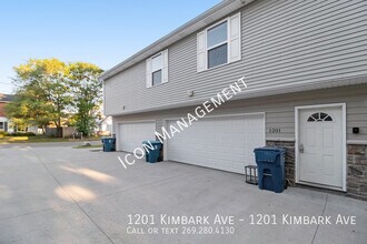 1201 Kimbark Ave in Kalamazoo, MI - Building Photo - Building Photo