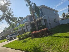 129 Parsons Woods Drive in Seffner, FL - Building Photo - Building Photo