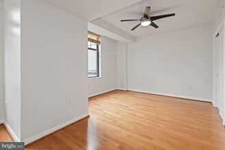 1021 N Garfield St in Arlington, VA - Building Photo - Building Photo