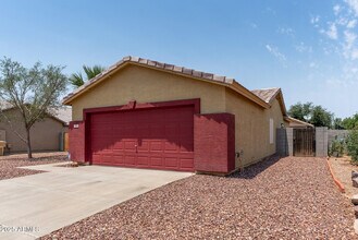 724 E Roberts Ave in Buckeye, AZ - Building Photo - Building Photo