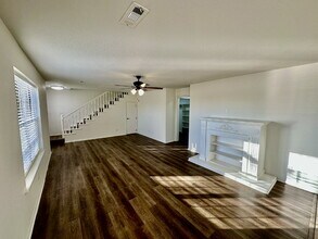 1242 SW Elm Tree Rd in Bentonville, AR - Building Photo - Building Photo