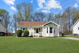 803 Princeton Cir in Clarksville, TN - Building Photo