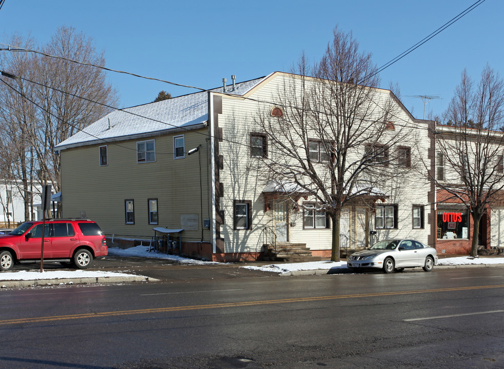 306 W Broadway in Fulton, NY - Foto de edificio