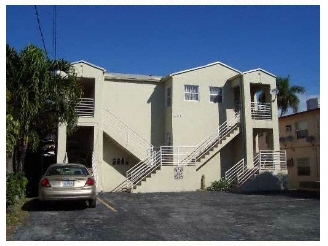 459 SW 4th St in Miami, FL - Building Photo