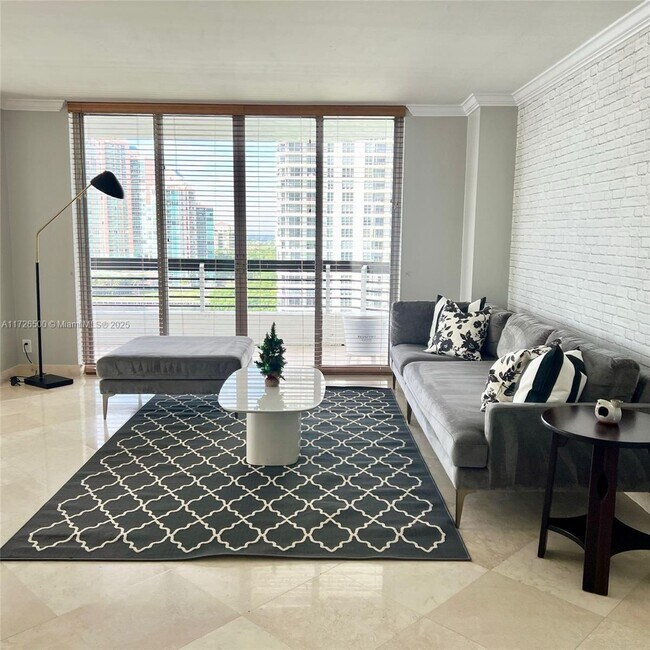 3600 Mystic Pointe Dr, Unit 1401 in Aventura, FL - Building Photo - Building Photo