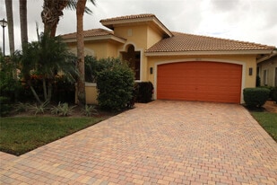 6810 Fabiano Cir in Boynton Beach, FL - Building Photo