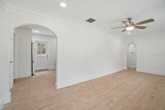 9008 Bay St NE in St. Petersburg, FL - Building Photo - Building Photo