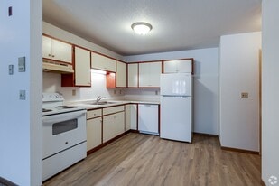 Autumn Hills Apartments in Forest Lake, MN - Building Photo